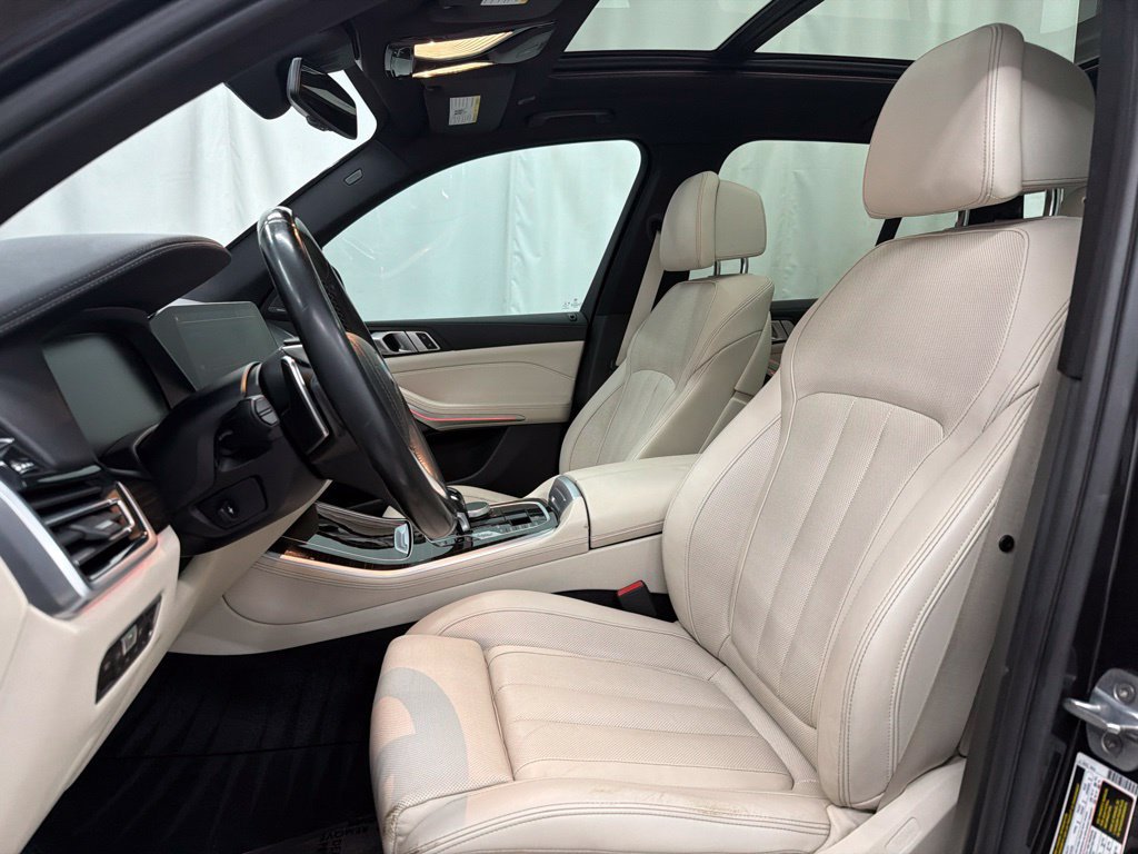 Used 2020 BMW X5 sDrive40i w/ Luxury Seating Package RWD image 14