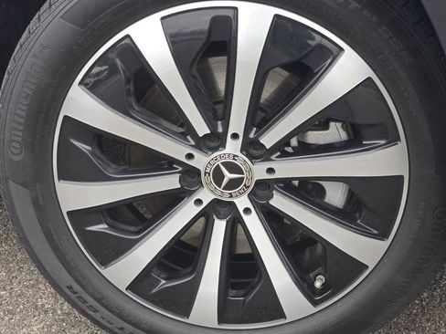 Used 2023 Mercedes-Benz GLB 250 GLB 250 image 10