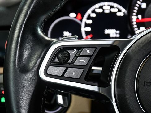 Used 2023 Porsche Cayenne AWD/4WD image 29