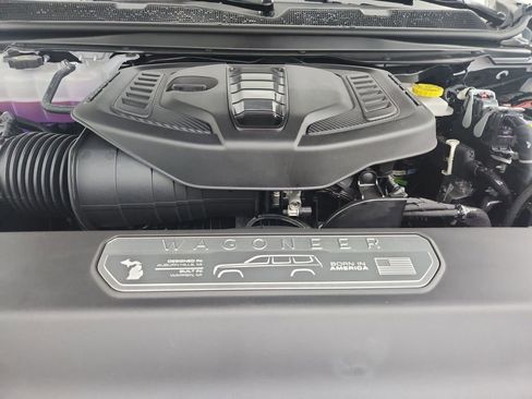 New 2025 Jeep Wagoneer L Series II image 37