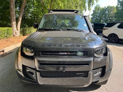 Used 2023 Land Rover Defender 110 X-Dynamic SE AWD/4WD image 3