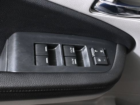 Used 2022 Honda Pilot Touring image 29