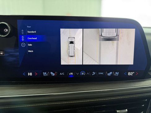 Used 2025 Chevrolet Suburban Premier w/ Sun And Tow Package image 21