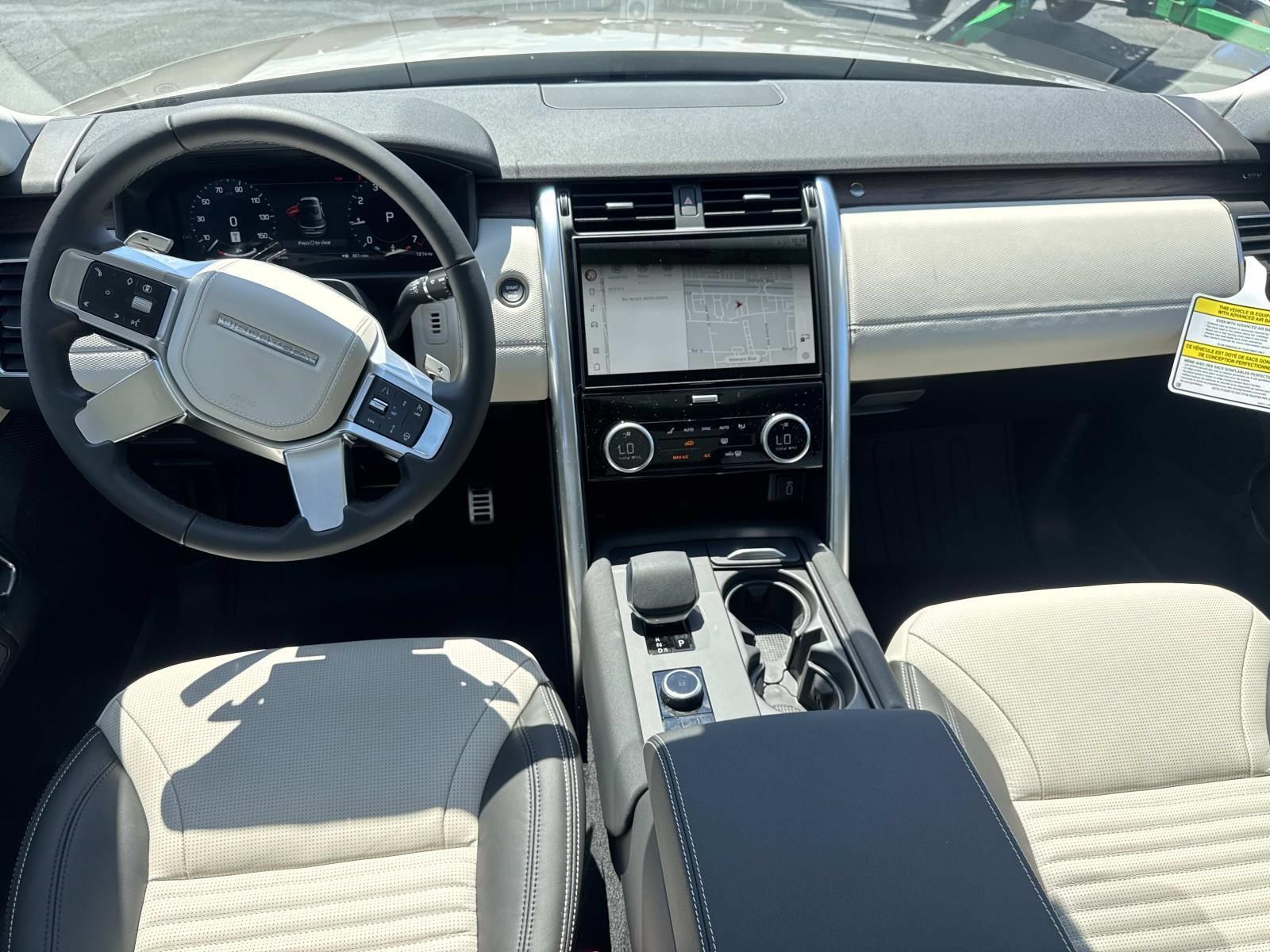 New 2026 Land Rover Discovery Dynamic SE AWD/4WD image 10