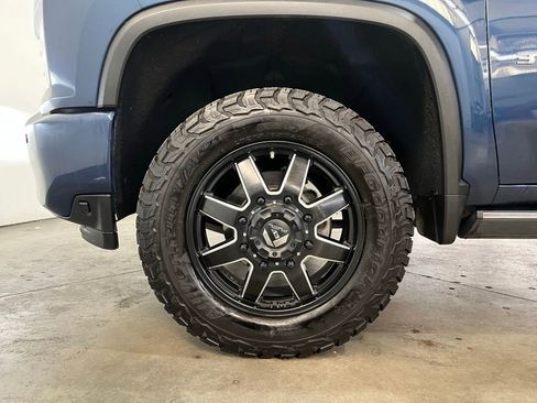 Used 2022 Chevrolet Silverado 3500 High Country w/ Safety Package II AWD/4WD image 14
