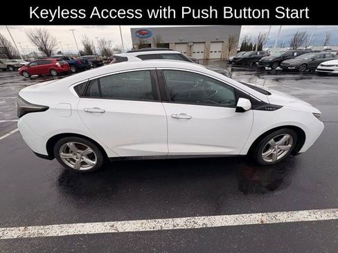 Used 2017 Chevrolet Volt LT w/ Comfort Package image 3