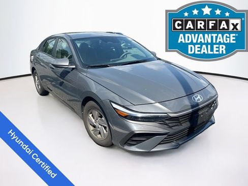 Certified 2024 Hyundai Elantra SE FWD image 1