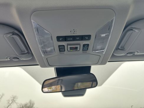 New 2025 Toyota RAV4 XLE w/ Convenience Package FWD image 22