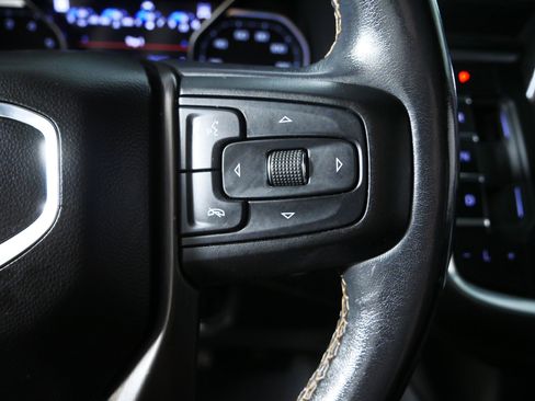 Used 2021 GMC Yukon XL AT4 w/ AT4 Premium Package image 28