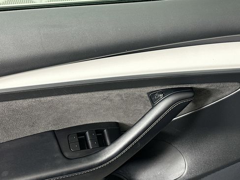 Used 2021 Tesla Model 3 Long Range image 15