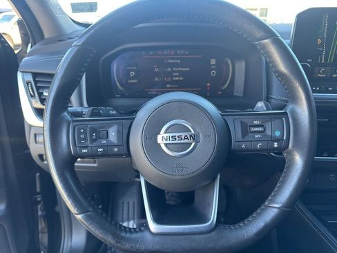 Used 2021 Nissan Rogue Platinum image 22