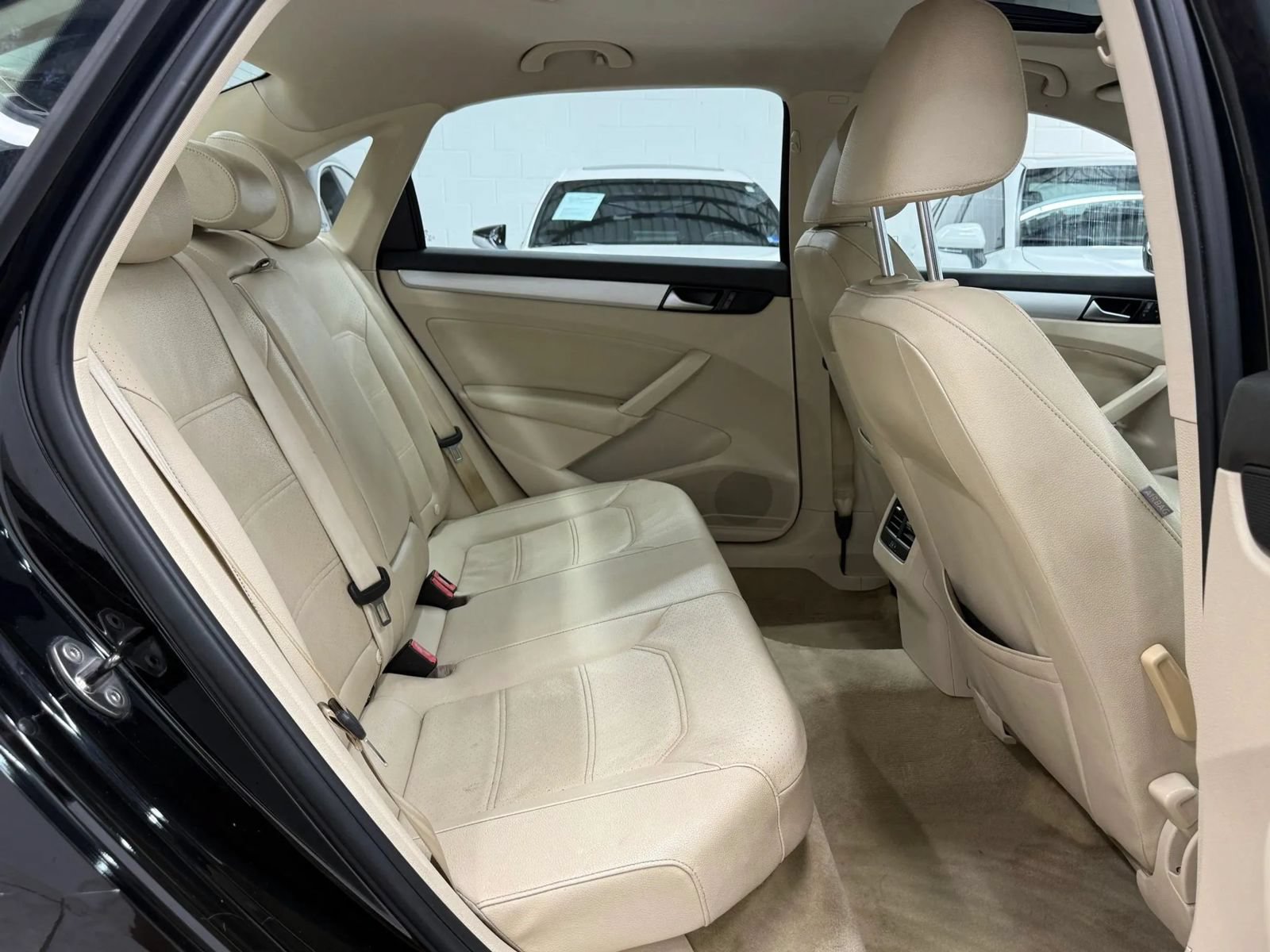 Used 2013 Volkswagen Passat TDI SE FWD image 22