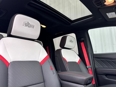 New 2026 GMC Canyon AT4X w/ AT4X AEV Edition AWD/4WD image 14