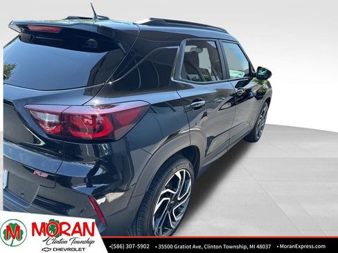 Used 2024 Chevrolet TrailBlazer RS w/ Convenience Package AWD/4WD image 4
