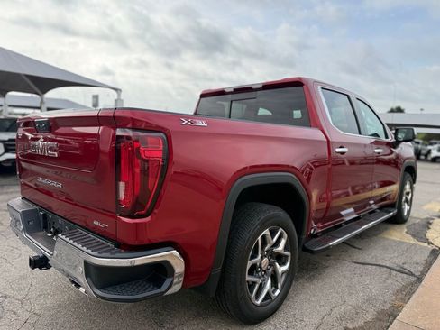 Used 2023 GMC Sierra 1500 SLT w/ SLT Premium Plus Package image 4