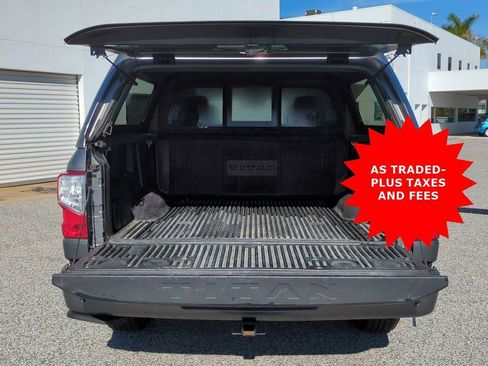 Used 2020 Nissan Titan SV w/ SV Convenience Package image 13