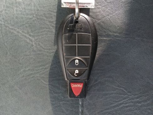 Used 2013 RAM 2500 Tradesman w/ Chrome Appearance Group image 23