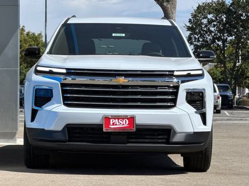 New 2026 Chevrolet Traverse LT w/ Driver Confidence Package FWD image 15