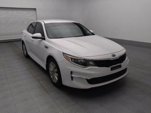 Used 2018 Kia Optima LX w/ 17" Alloy Wheels Package FWD image 13