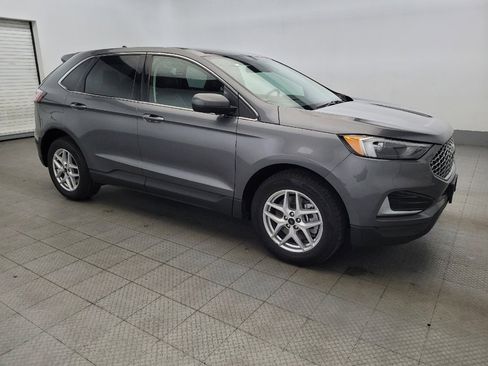 Used 2023 Ford Edge SEL image 11