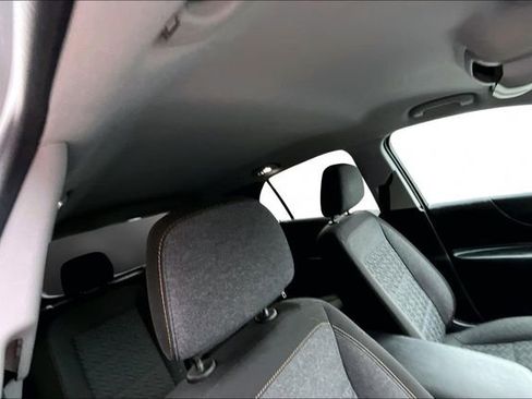 Used 2023 Chevrolet Equinox LT image 19