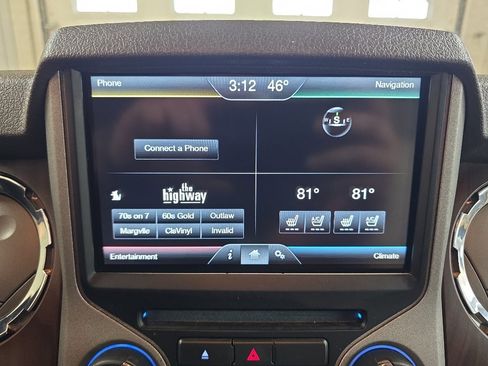 Used 2016 Ford F350 Lariat w/ Lariat Interior Package AWD/4WD image 24