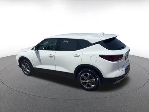 Used 2025 Chevrolet Blazer LT FWD image 10