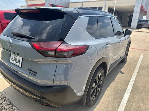 Used 2023 Nissan Rogue SV w/ SV Premium B Package AWD/4WD image 3