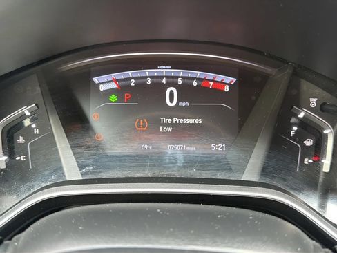 Used 2018 Honda CR-V EX image 16
