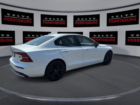 Used 2023 Volvo S60 B5 Plus w/ Climate Package AWD/4WD image 8