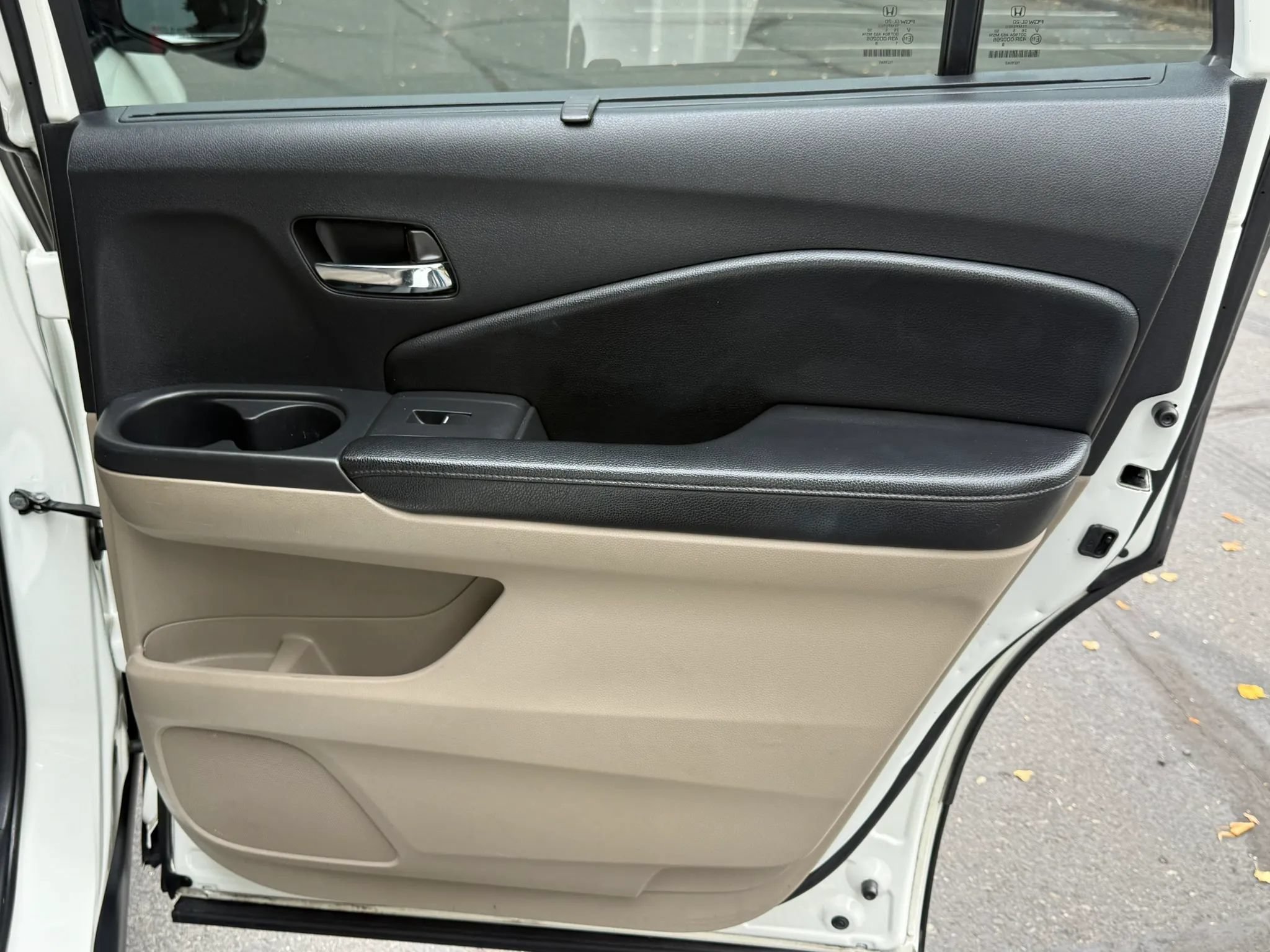 Used 2016 Honda Pilot Touring image 33