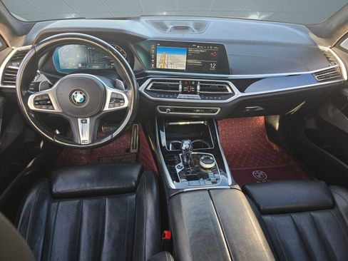 Used 2020 BMW X7 M50i image 11