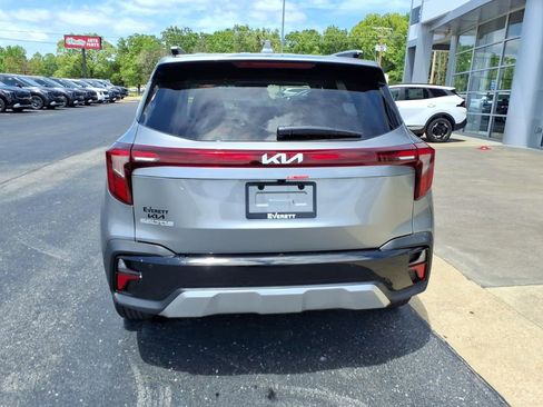 New 2026 Kia Seltos EX FWD image 5
