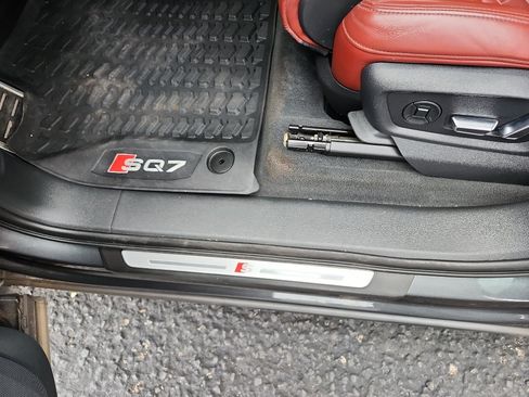 Used 2020 Audi SQ7 Premium Plus AWD/4WD image 18