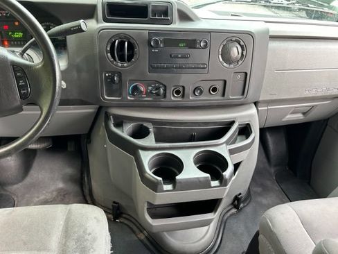 Used 2014 Ford E-350 and Econoline 350 Extended Super Duty RWD image 11