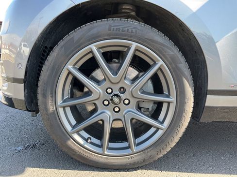 Used 2021 Land Rover Range Rover Velar R-Dynamic S image 9