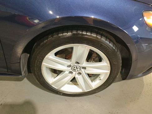 Used 2014 Volkswagen CC Sport FWD image 52