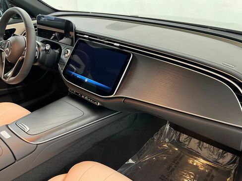 New 2026 Mercedes-Benz E 450 4MATIC Sedan image 23