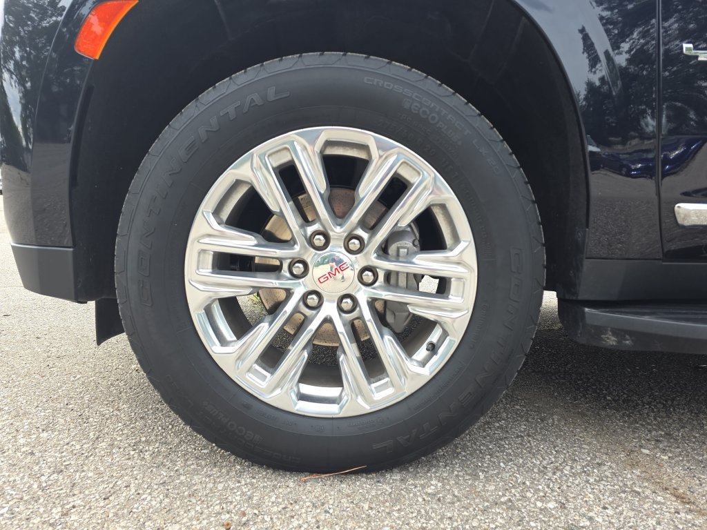 Certified 2023 GMC Yukon SLT w/ SLT Premium Package AWD/4WD image 36