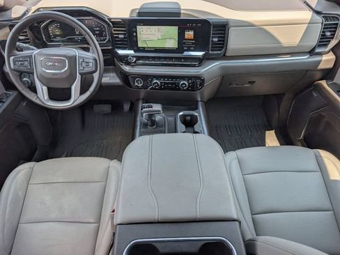 Used 2023 GMC Sierra 1500 SLT w/ SLT Premium Package AWD/4WD image 5