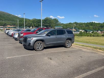 Used 2021 GMC Acadia SLE w/ Driver Convenience Package
