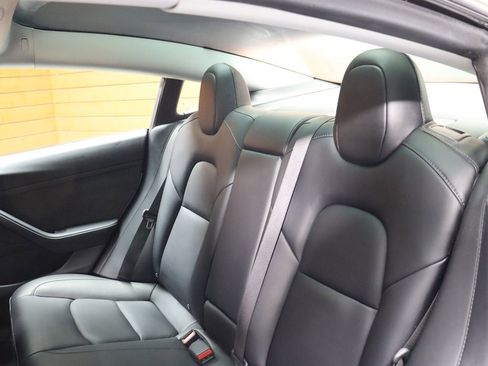 Used 2023 Tesla Model 3 Standard Range image 35