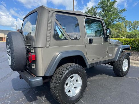Used 2004 Jeep Wrangler Rubicon AWD/4WD image 5