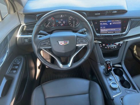 Used 2021 Cadillac XT6 Premium Luxury image 27
