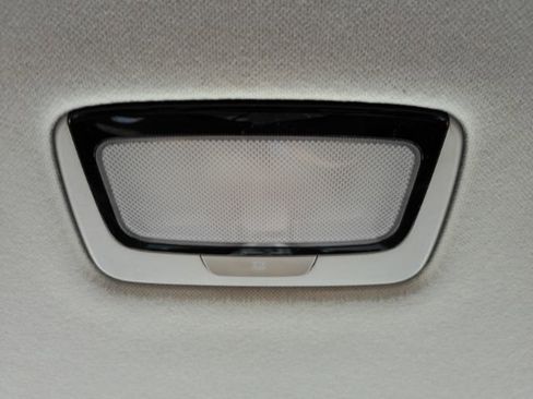 Used 2021 Kia Seltos S AWD/4WD image 30