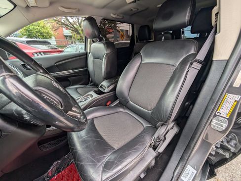 Used 2016 Dodge Journey Crossroad FWD image 16