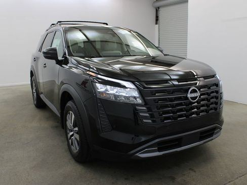 New 2026 Nissan Pathfinder SL FWD image 6
