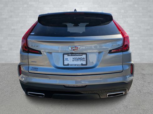 Used 2025 Cadillac XT4 Premium Luxury image 6