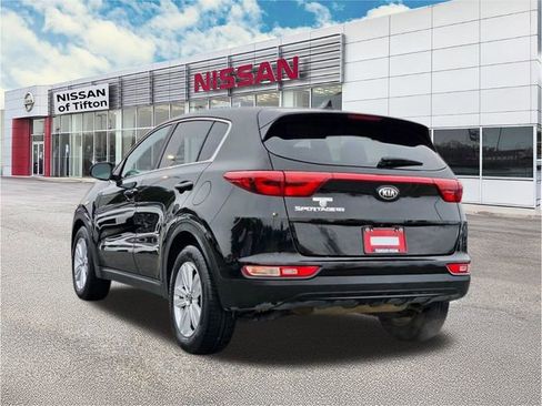 Used 2018 Kia Sportage LX image 5