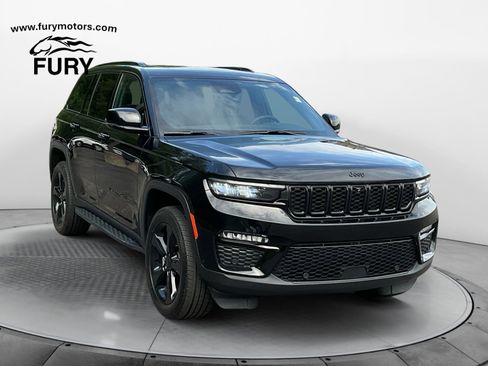 Used 2024 Jeep Grand Cherokee Limited w/ Luxury Tech Group II AWD/4WD image 1